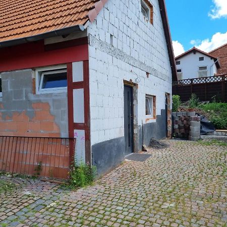 Ferienwohnung/Monteurwohnung Alte Garage Ahnatal Luaran gambar