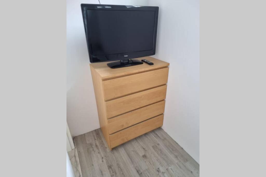Ferienwohnung/Monteurwohnung Alte Garage Ahnatal Luaran gambar