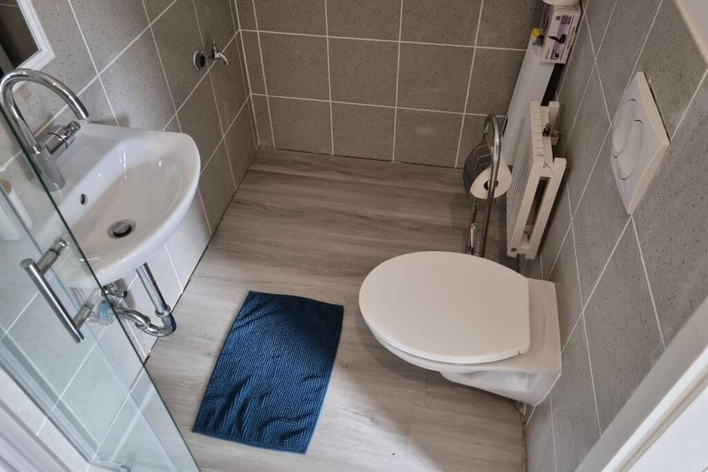 Ferienwohnung/Monteurwohnung Alte Garage Ahnatal Luaran gambar