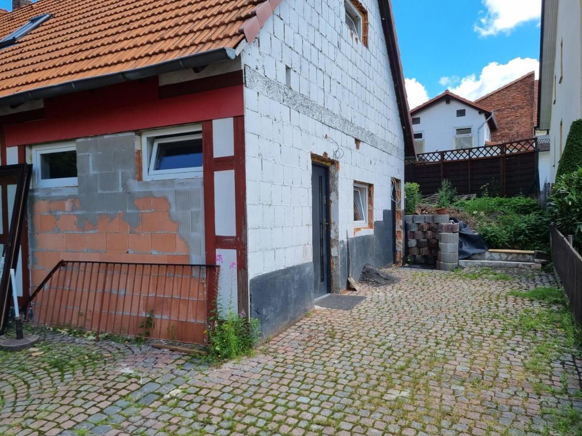 Ferienwohnung/Monteurwohnung Alte Garage Ahnatal Luaran gambar